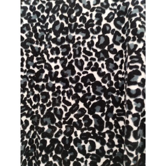 Needle & Threads Women's Size Large Black & White Snow Leopard Pullover Sweater - Picture 2 of 6